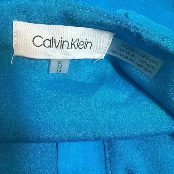 Calvin Klein blue flutter cap sleeve top with gold buttons size medium - Picture 9 of 10